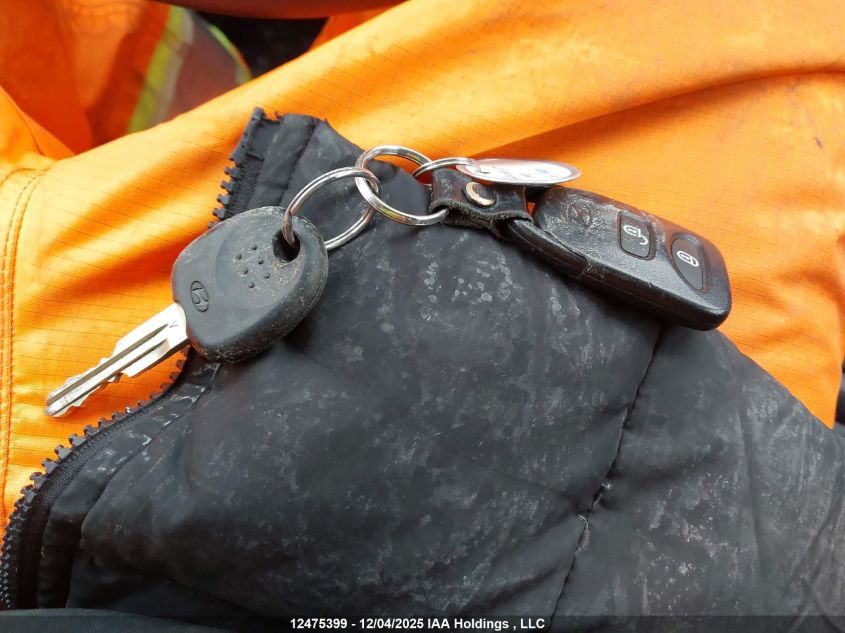 2008 Hyundai Accent VIN: KMHCN35C88U076696 Lot: 12475399