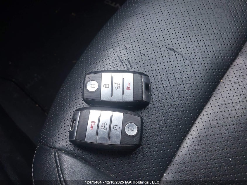 5XYPHDA55JG381557 2018 KIA SORENTO photo no. 11