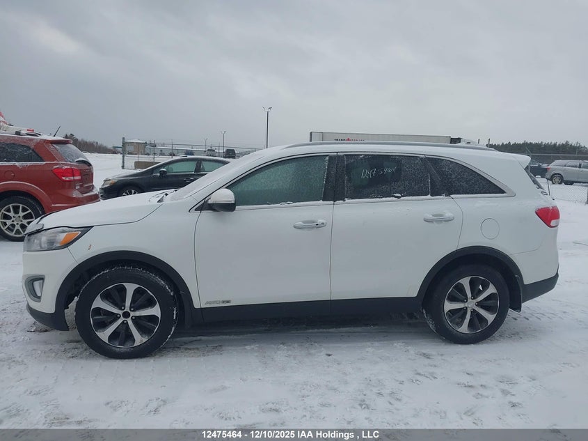 5XYPHDA55JG381557 2018 KIA SORENTO photo no. 15