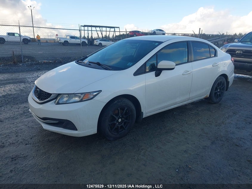 2HGFB2F4XFH059704 2015 HONDA CIVIC photo no. 2