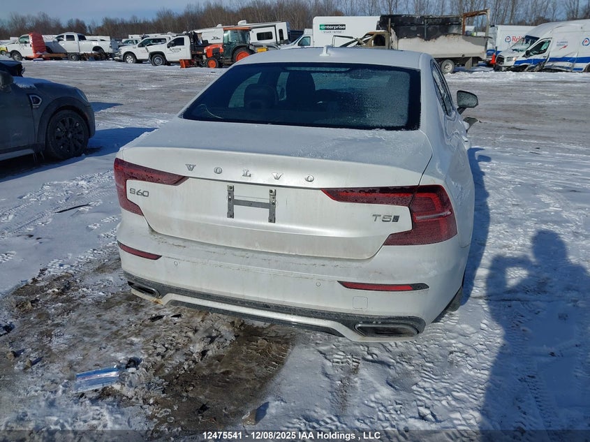 2021 Volvo S60 T5 R-Design VIN: 7JR102TM6MG118812 Lot: 12475541