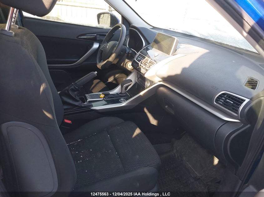 JA4AT3AA5LZ600270 2020 MITSUBISHI ECLIPSE CROSS photo no. 5