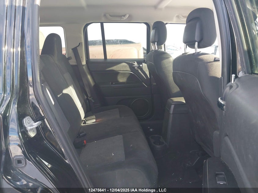 1C4NJRAB9ED564852 2014 JEEP LIBERTY (PATRIOT) photo no. 8