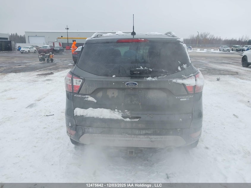 1FMCU9J99HUD46339 2017 FORD ESCAPE photo no. 16