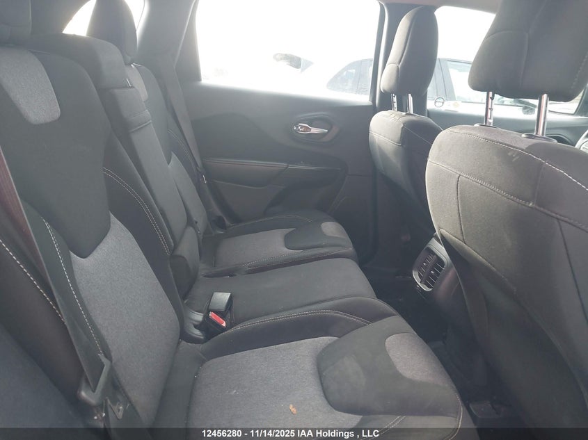 2015 Jeep Cherokee Sport VIN: 1C4PJMAS0FW713554 Lot: 12456280X