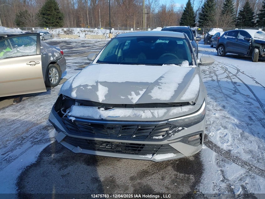 KMHLM4DG0SU049013 2025 HYUNDAI ELANTRA photo no. 13
