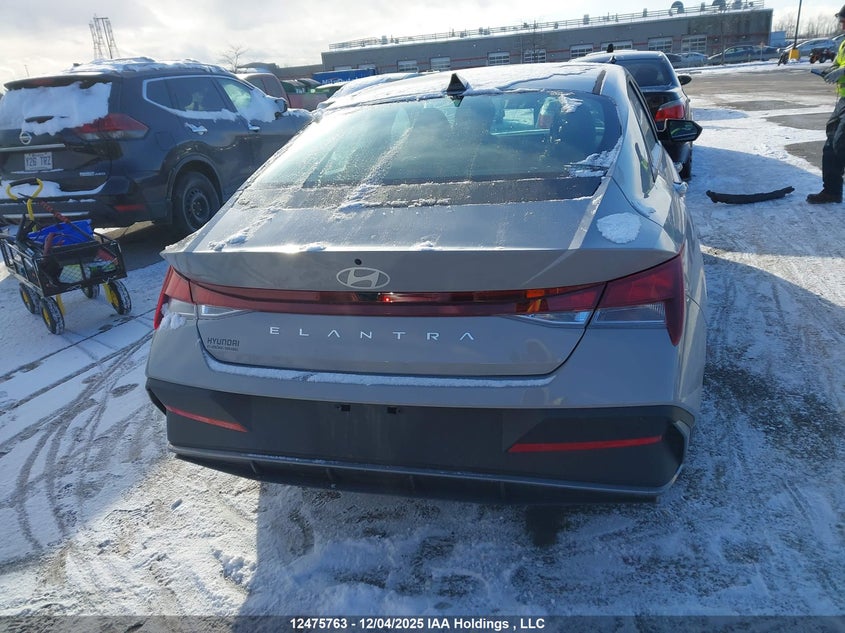 KMHLM4DG0SU049013 2025 HYUNDAI ELANTRA photo no. 17