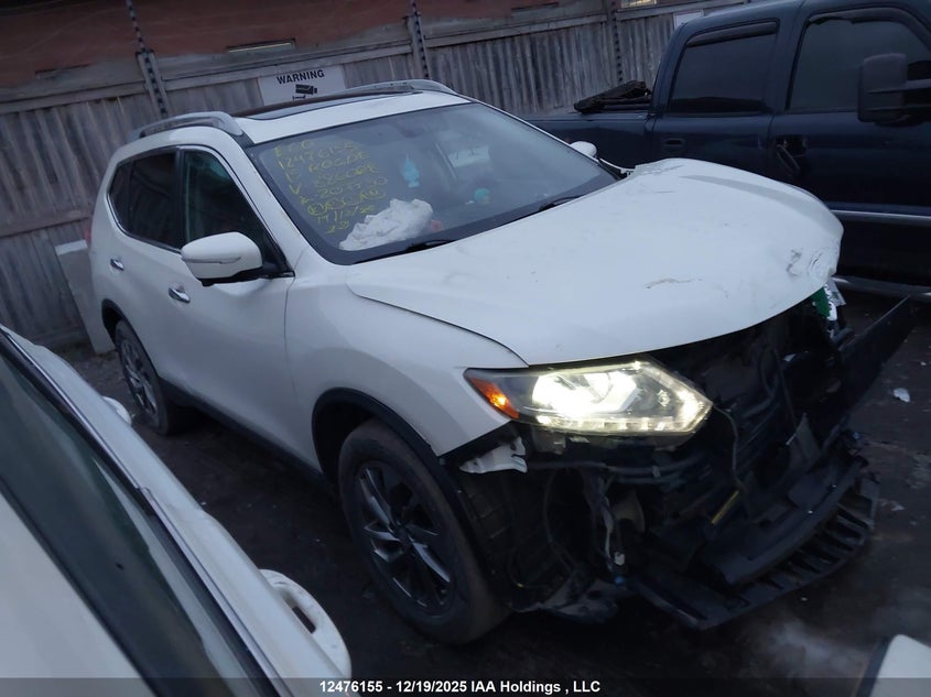 5N1AT2MV0FC886028 2015 Nissan Rogue auction photo 1