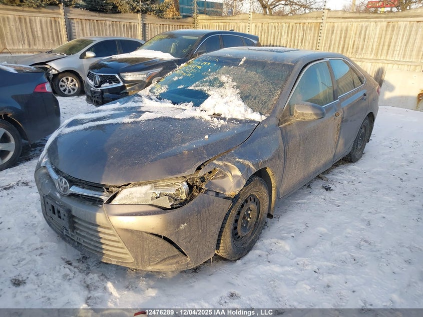 4T1BF1FK8HU688996 2017 TOYOTA CAMRY photo no. 2