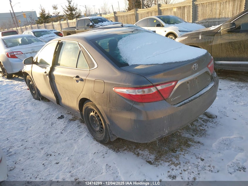 4T1BF1FK8HU688996 2017 TOYOTA CAMRY photo no. 3