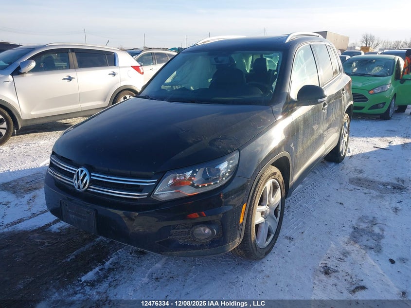 WVGJV3AX0DW576530 2013 VOLKSWAGEN TIGUAN photo no. 2