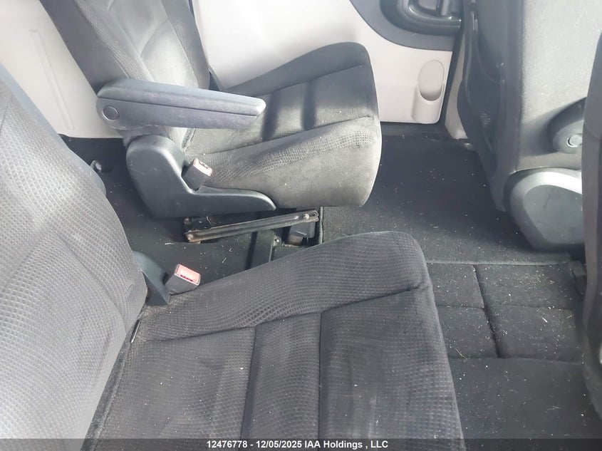 2C4RDGBG8ER465203 2014 DODGE CARAVAN photo no. 8
