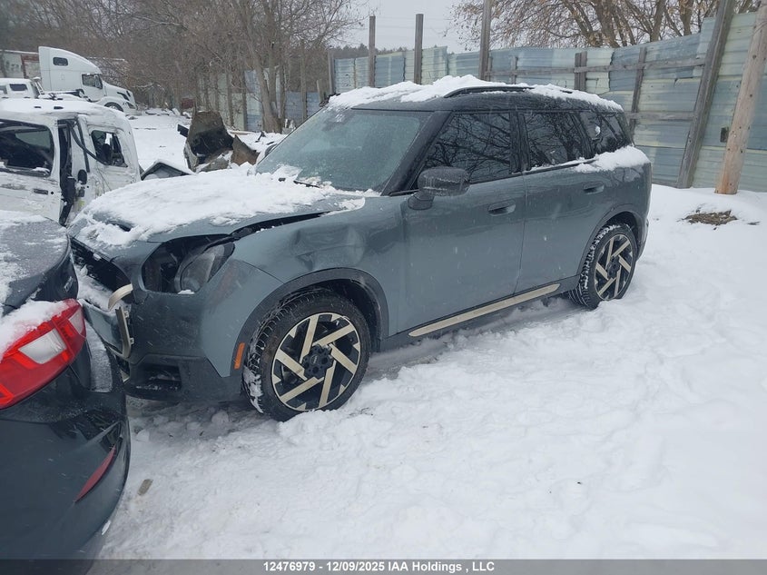 WMZ23GA00S7R70562 2025 MINI COUNTRYMAN photo no. 2