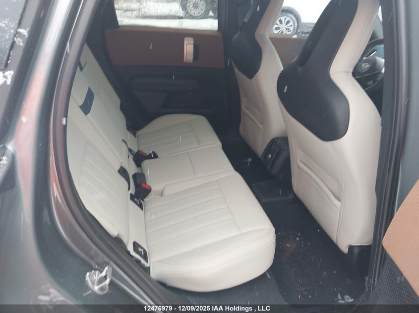 WMZ23GA00S7R70562 2025 MINI COUNTRYMAN photo no. 8