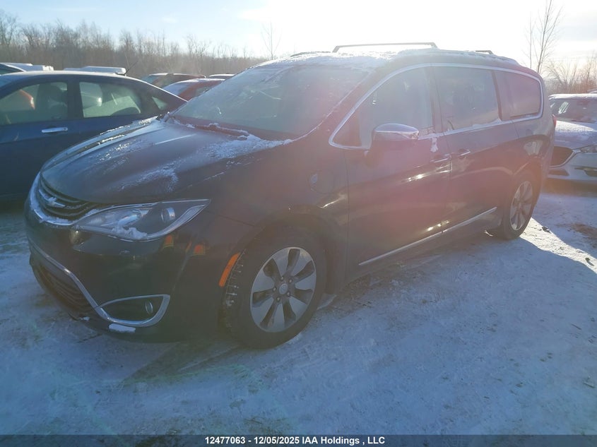 2C4RC1N76HR684807 2017 CHRYSLER PACIFICA photo no. 2