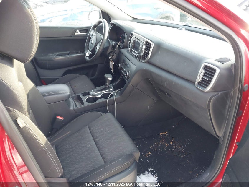 KNDPMCAC4J7391790 2018 KIA SPORTAGE photo no. 5