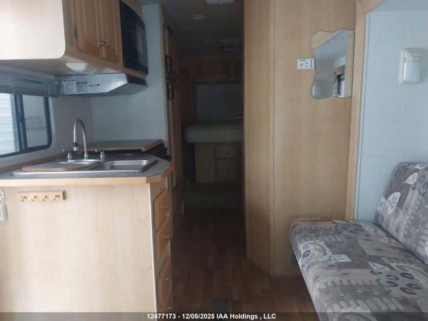 2004 Ford Econoline E450 Super Duty Cutwy Van VIN: 1FDXE45S54HA92078 Lot: 12477173