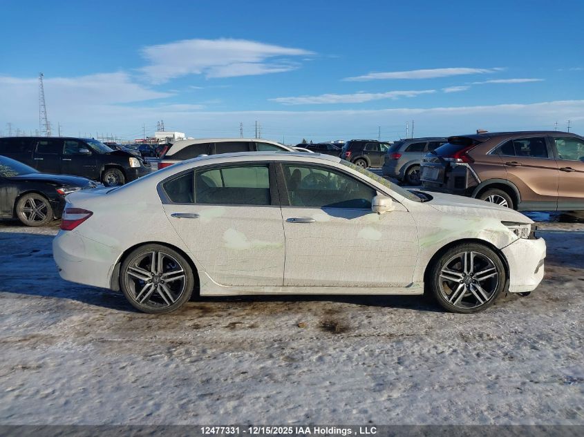 2017 Honda Accord Touring VIN: 1HGCR2F05HA805392 Lot: 12477331