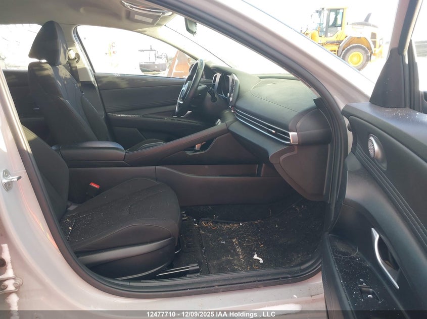 KMHLM4AG2MU169631 2021 HYUNDAI ELANTRA photo no. 5