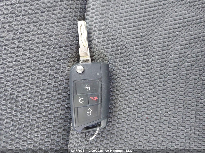 2017 Volkswagen Golf S/Wolfsburg/Se/Sel VIN: 3VW217AU8HM038730 Lot: 12477971