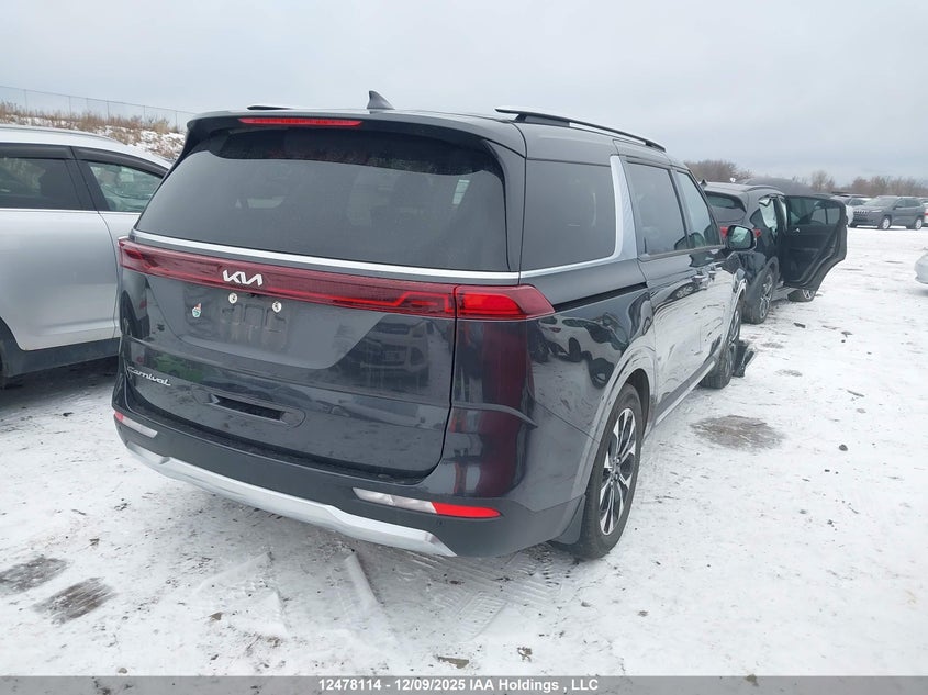 KNDNC5H37N6181076 2022 KIA CARNIVAL photo no. 4