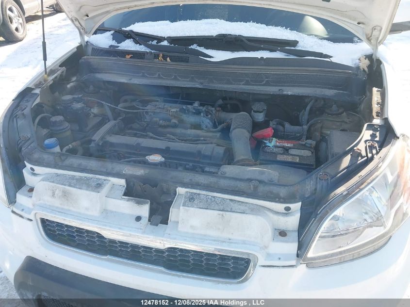 2010 Kia Soul 2.0L 2U/2.0L 4U/2.0L 4U Burner/2.0L 4U Retro/2.0L 4U Sx VIN: KNDJT2A28A7152981 Lot: 12478152