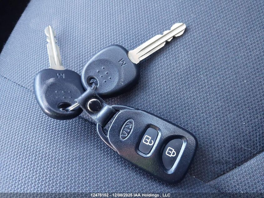 2010 Kia Soul 2.0L 2U/2.0L 4U/2.0L 4U Burner/2.0L 4U Retro/2.0L 4U Sx VIN: KNDJT2A28A7152981 Lot: 12478152