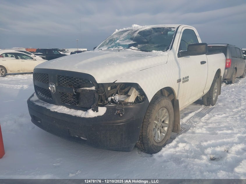 3C6JR6AT4FG630993 2015 RAM 1500 photo no. 2