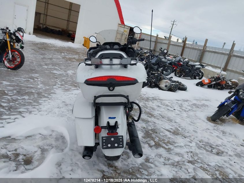 2023 Indian Motorcycle Co. Pursuit Dark Horse With Premium Package VIN: 56KLDFRR0P3423038 Lot: 12478214