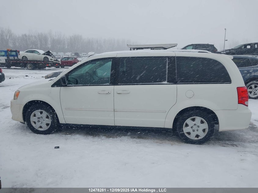 2D4RN4DG3BR756635 2011 DODGE CARAVAN photo no. 14