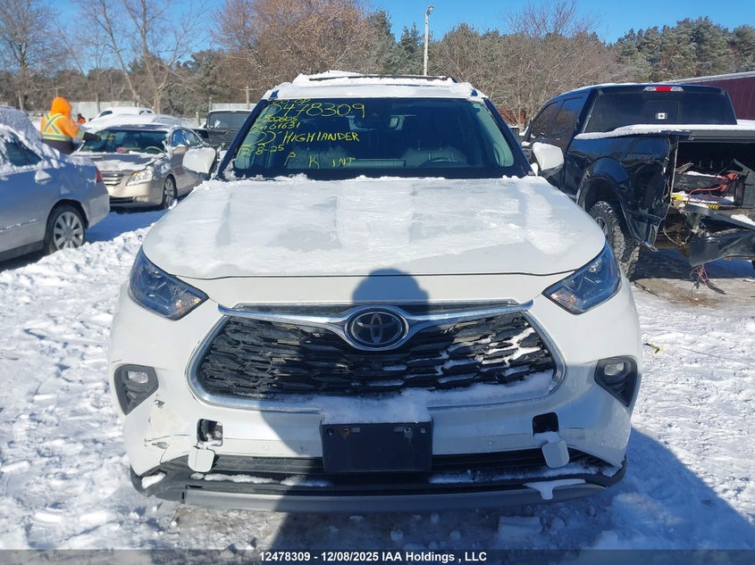 5TDFZRBH5NS222805 2022 TOYOTA HIGHLANDER photo no. 13