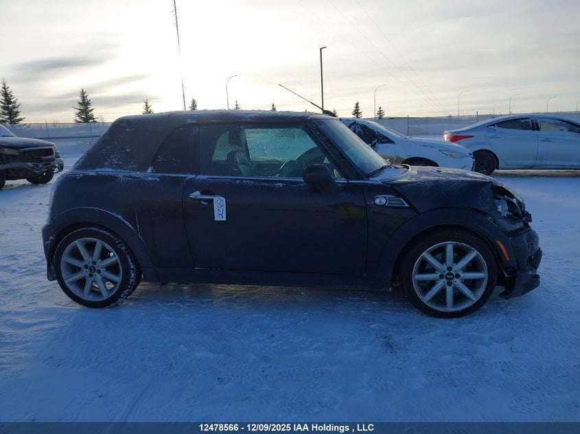 2013 Mini Convertible Cooper S VIN: WMWZP3C51DT705175 Lot: 12478566