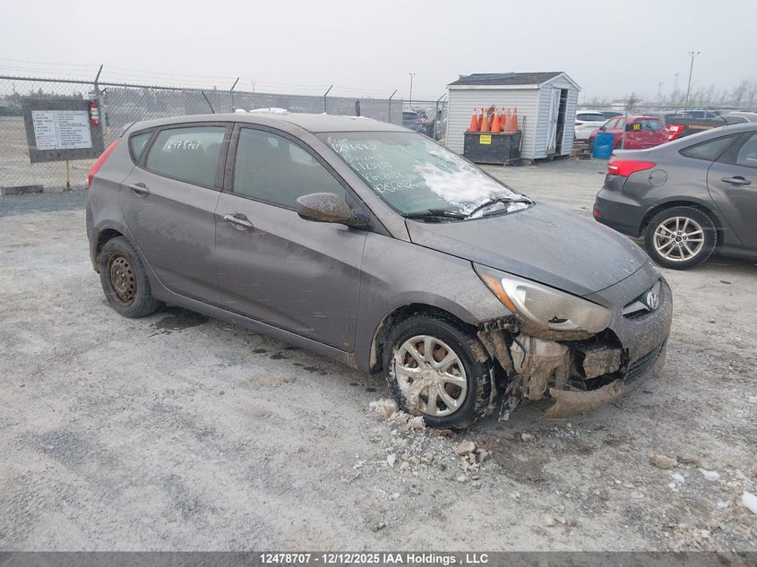 KMHCT5AE9DU123933 2013 Hyundai Accent Gl auction photo 1