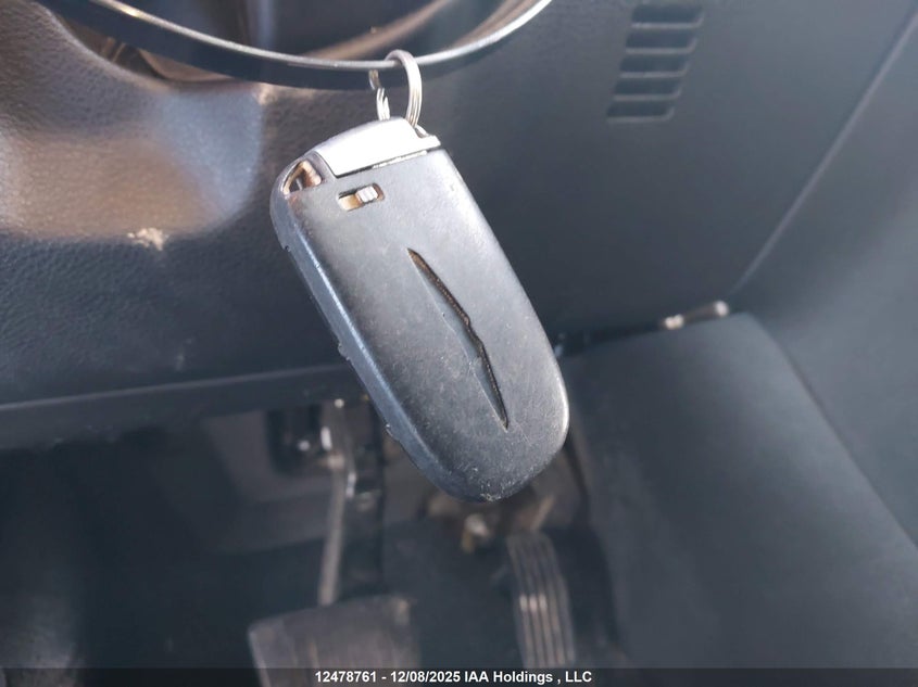 1C3CCCBB2FN708688 2015 CHRYSLER 200 photo no. 11