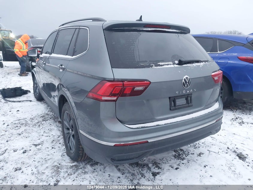 3VV2B7AX7PM018172 2023 VOLKSWAGEN TIGUAN photo no. 3