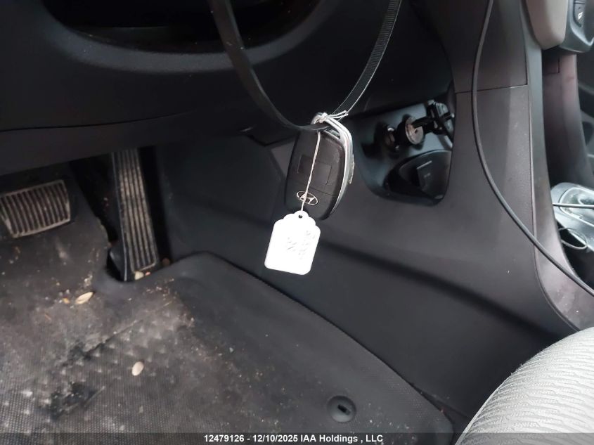 2015 Hyundai Santa Fe Sport 2.4 Base VIN: 5XYZT3LBXFG278985 Lot: 12479126