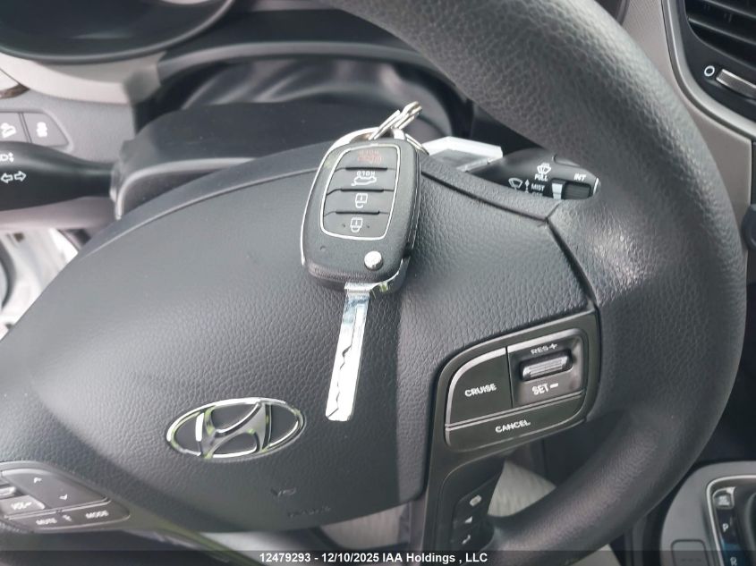 2017 Hyundai Santa Fe Sport 2.4 Base VIN: 5XYZT3LB9HG407043 Lot: 12479293