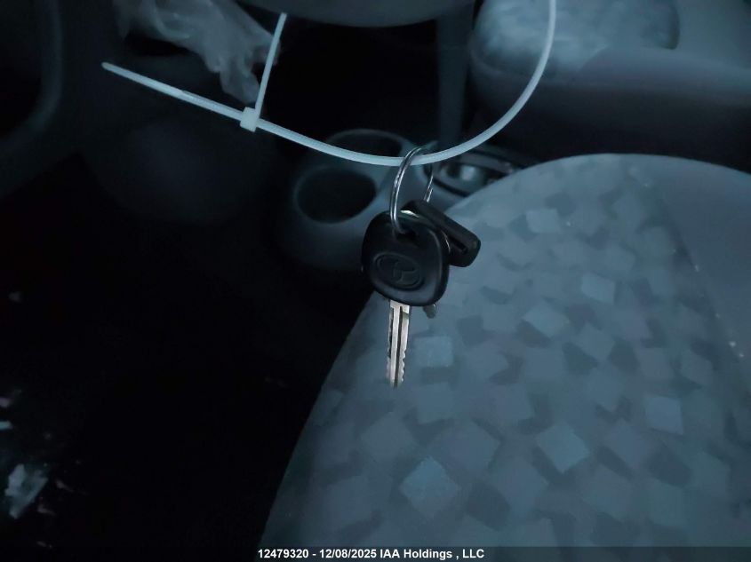 2000 Toyota Echo VIN: JTDBT1239Y0083288 Lot: 12479320