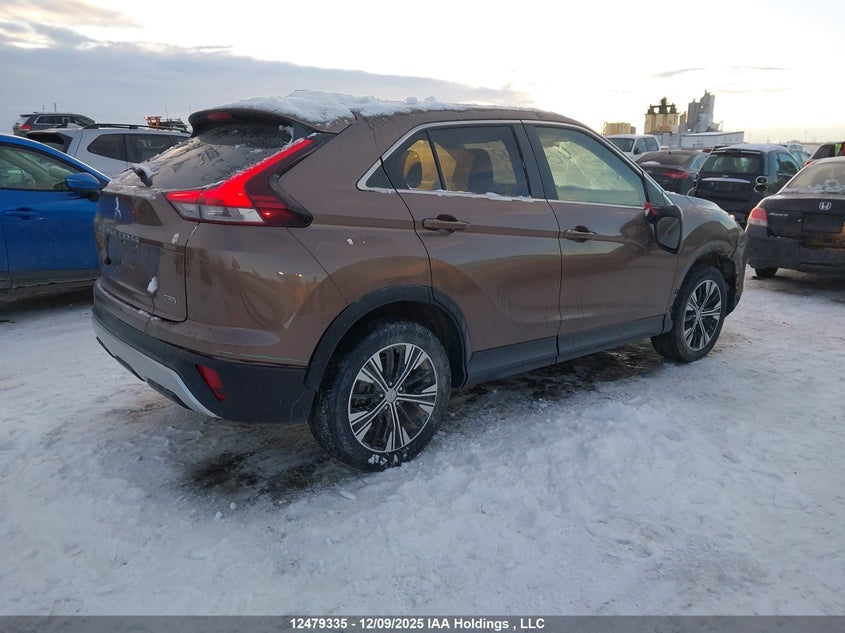JA4ATVAA0NZ600921 2022 MITSUBISHI ECLIPSE CROSS photo no. 4