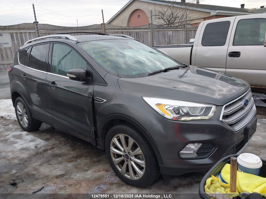 1FMCU9J98HUC90992 2017 Ford Escape Titanium auction photo 1
