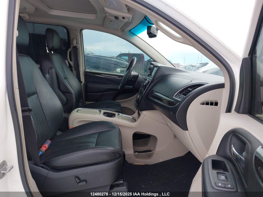 2C4RC1BGXCR374785 2012 CHRYSLER TOWN & COUNTRY photo no. 5