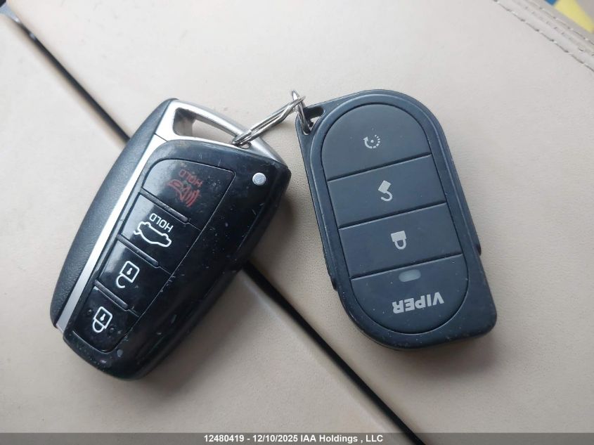 2015 Hyundai Genesis 3.8 Luxury VIN: KMHGN4JE1FU092539 Lot: 12480419