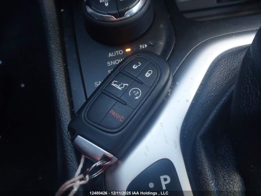 2015 Jeep Cherokee Trailhawk VIN: 1C4PJMBS2FW685402 Lot: 12480426