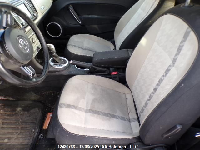 2018 Volkswagen Beetle 2.0 Tsi Coast/2.0 Tsi Trendline VIN: 3VW5DAAT9JM508374 Lot: 12480768