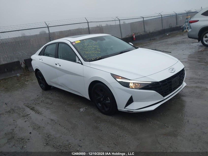 KMHLM4AG1NU314756 2022 Hyundai Elantra Preferred Ivt With Sun And Tech Package auction photo 1