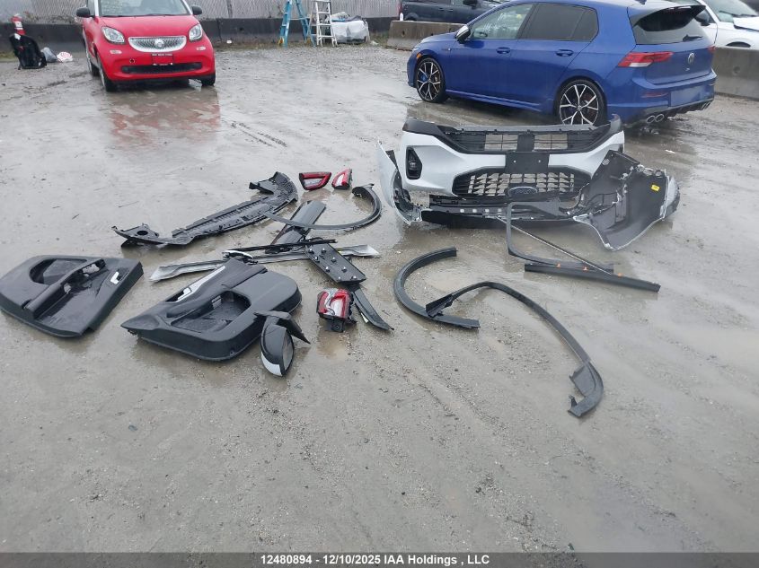 2025 Ford Escape Platinum VIN: 1FMCU9JA9SUA72710 Lot: 12480894