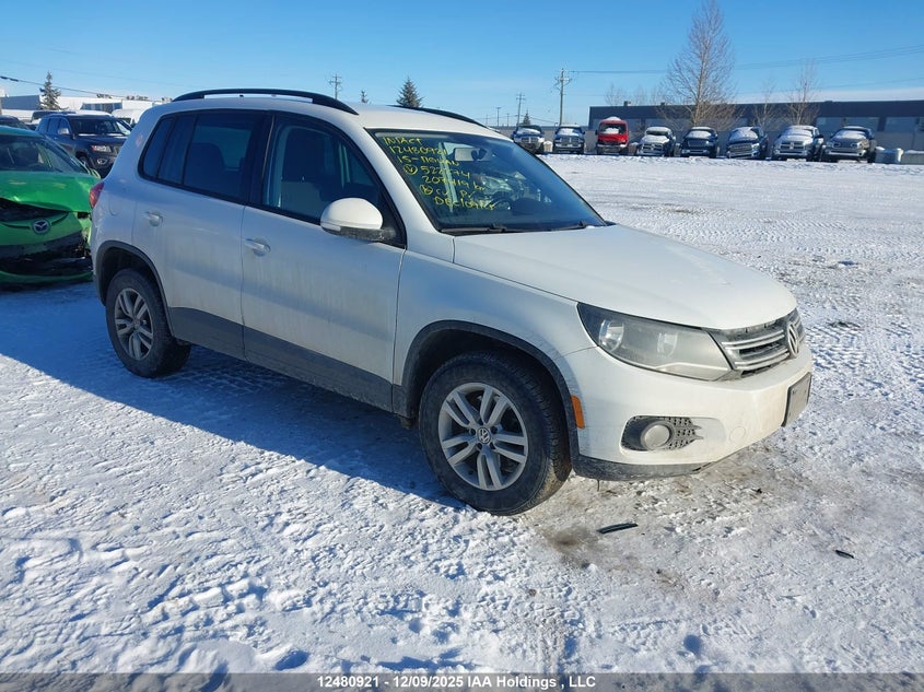 WVGKV7AX4FW522274 VOLKSWAGEN TIGUAN Photo 1