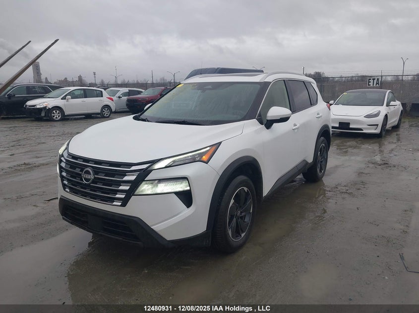 JN8BT3BB6SW152143 2025 NISSAN ROGUE photo no. 2
