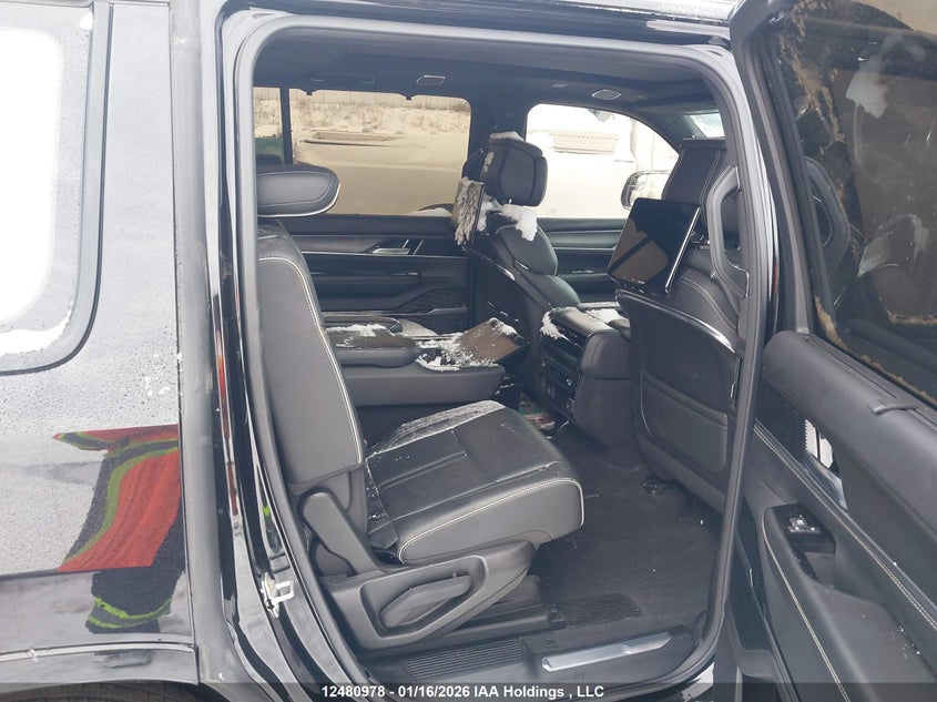 2022 Jeep Grand Wagoneer VIN: 1C4SJVFJ8NS132423 Lot: 12480978