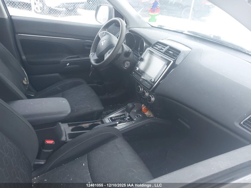 JA4AJUAU8MU601479 2021 MITSUBISHI RVR photo no. 5